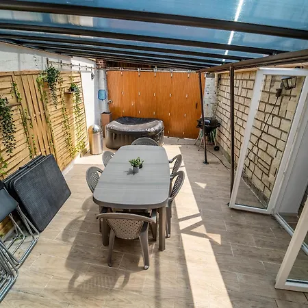Maison Familiale Terrasse Jacuzzi Parking Gratuit 20personnes 10min D'honfleur Szálloda Équemauville