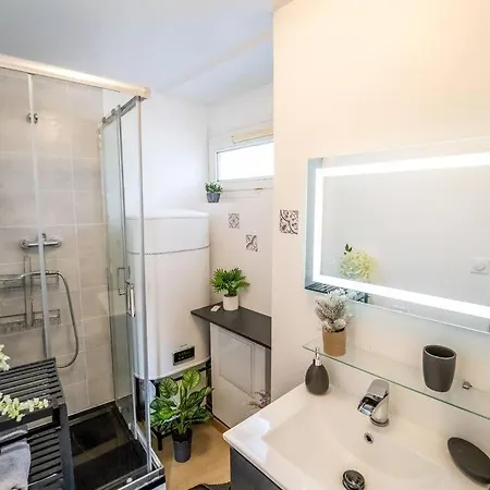 Maison Familiale Terrasse Jacuzzi Parking Gratuit 20personnes 10min D'honfleur