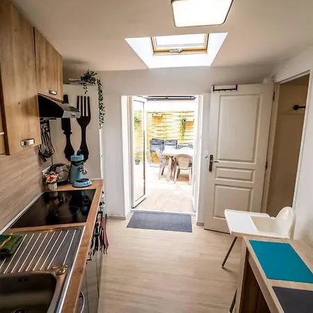 Maison Familiale Terrasse Jacuzzi Parking Gratuit 20personnes 10min D'honfleur Szálloda
